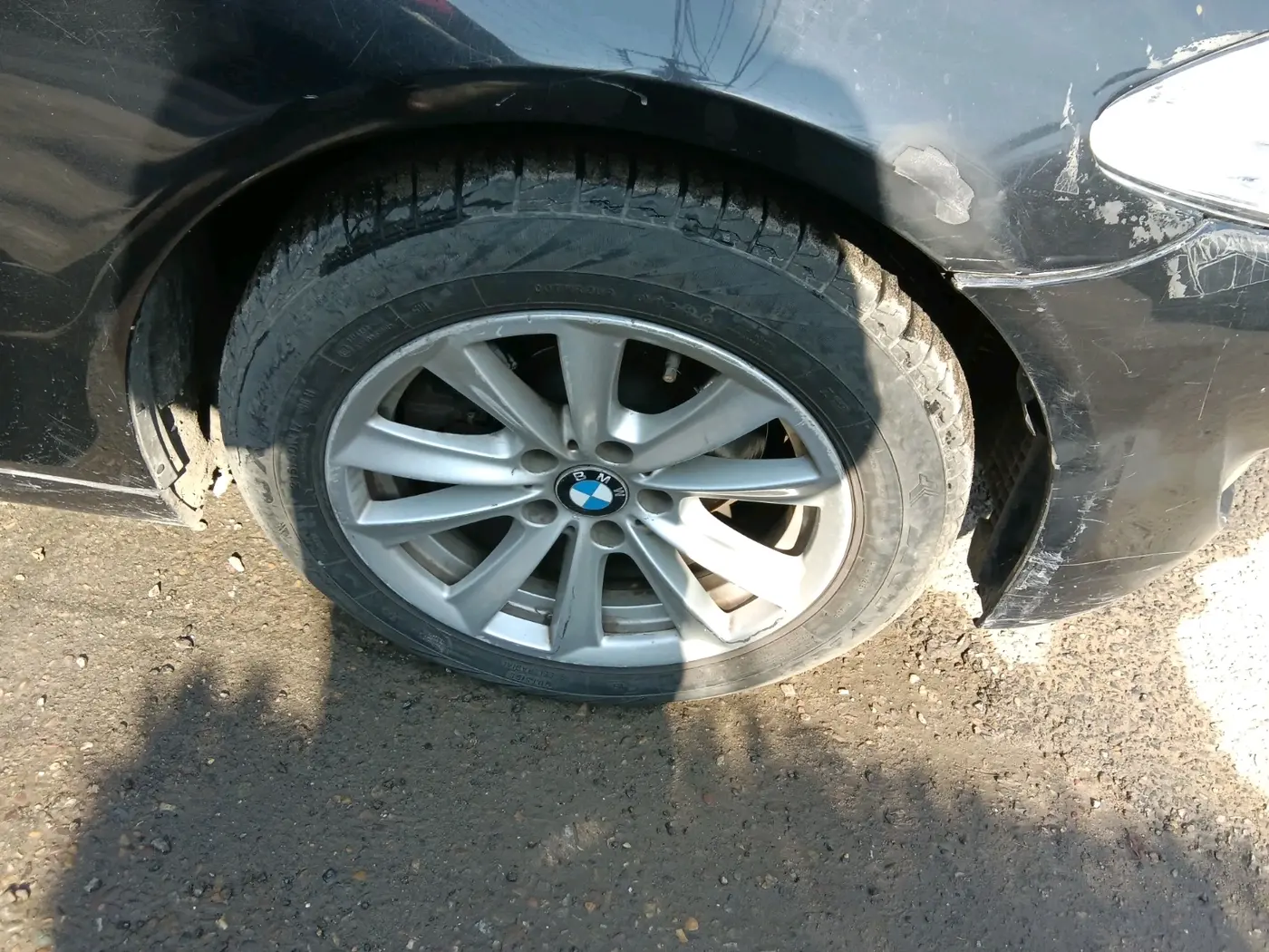 2011 BMW 5 Series 520D 2.0, Diesel, Automatic, 1,92,380 km, tyre