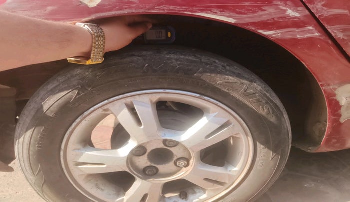 2011 Hyundai i20 SPORTZ 1.2, Petrol, Manual, 1,25,941 km, tyre