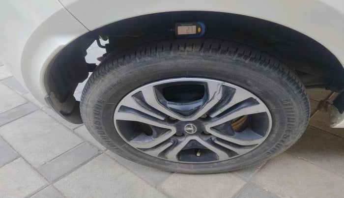 2022 Tata Tiago XZ PLUS CNG, Petrol, Manual, 78,696 km, tyre