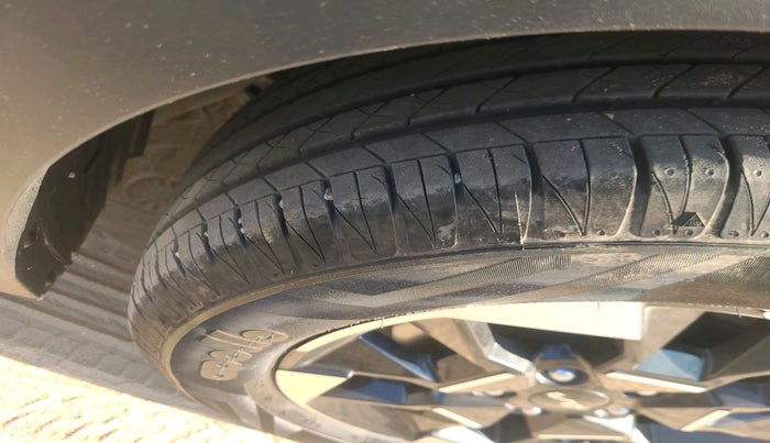 2024 KIA SONET Gravity 1.2 Petrol MT, Petrol, Manual, 8,502 km, tyre