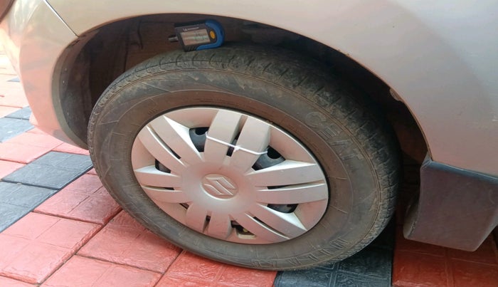 2013 Maruti Alto 800 LXI, Petrol, Manual, 31,843 km, tyre