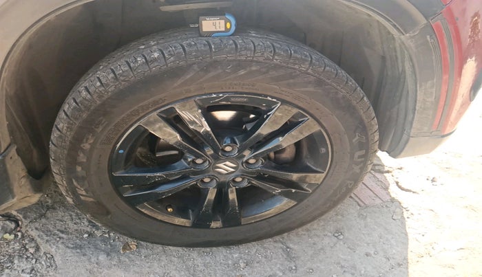 2018 Maruti Vitara Brezza ZDI PLUS AT DUAL TONE, Diesel, Automatic, 82,166 km, tyre