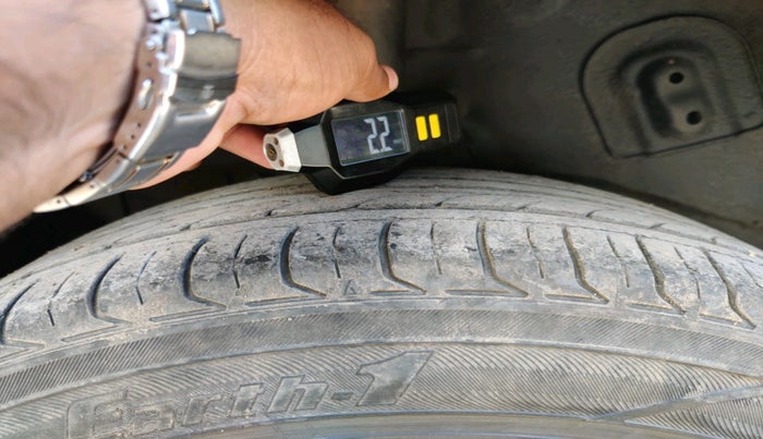 2018 Tata NEXON XM PETROL, Petrol, Manual, 1,19,450 km, tyre