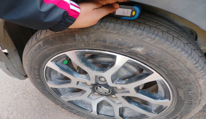 2023 Maruti XL6 ZETA CNG, Petrol, Manual, 75,038 km, tyre