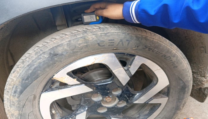 2021 Nissan MAGNITE XV MT, Petrol, Manual, 73,919 km, tyre