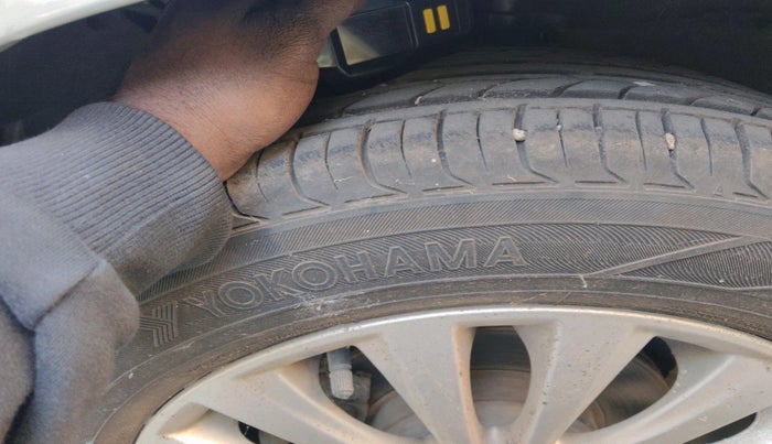 2014 Maruti Ciaz ZXI AT, Petrol, Automatic, 83,018 km, tyre