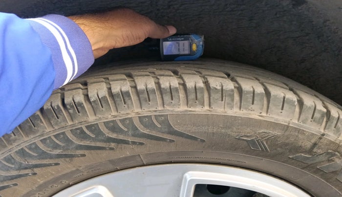 2016 Mahindra XUV500 W4 1.99, Diesel, Manual, 62,255 km, tyre