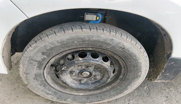 2019 Maruti Alto 800 LXI, Petrol, Manual, 1,37,792 km, tyre