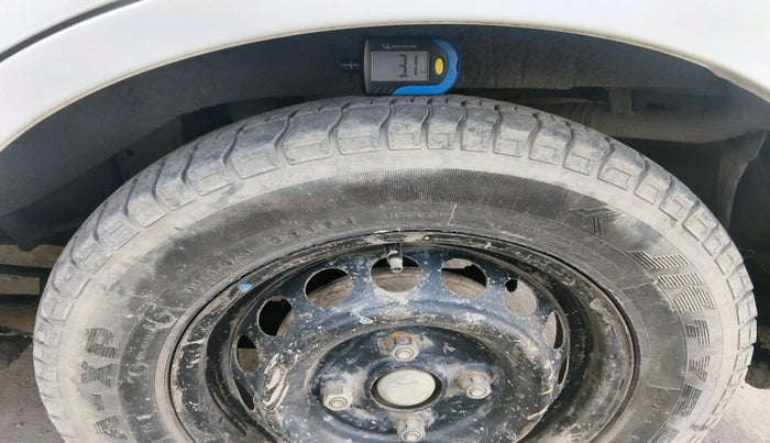 2019 Maruti Alto 800 LXI, Petrol, Manual, 1,37,792 km, tyre