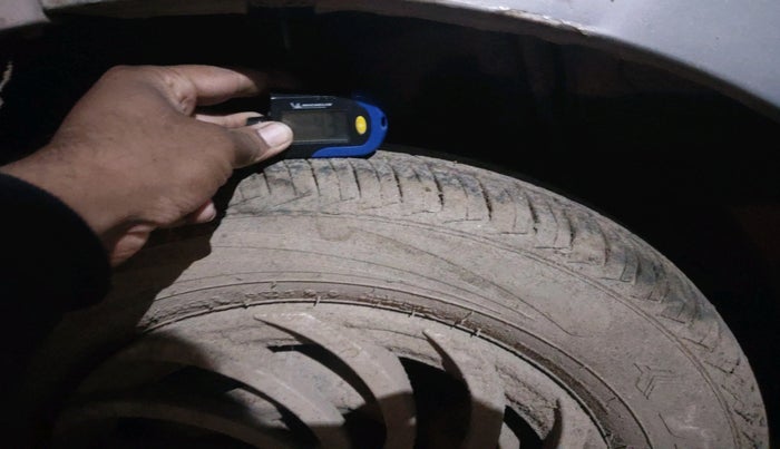 2016 Datsun Redi Go T (O), Petrol, Manual, 60,125 km, tyre