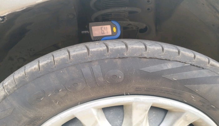 2018 Maruti Dzire VXI, Petrol, Manual, 1,04,941 km, tyre