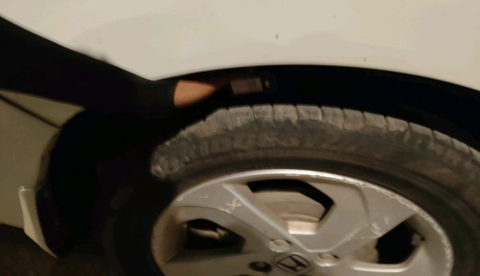 2014 Honda City 1.5L I-VTEC VX CVT, Petrol, Automatic, 1,14,029 km, tyre