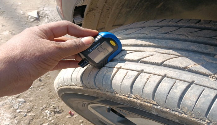 2020 Hyundai VENUE SX 1.0 TURBO, Petrol, Manual, 73,937 km, tyre