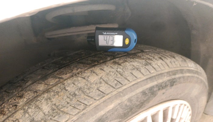 2011 Maruti Swift Dzire VXI, Petrol, Manual, 59,841 km, tyre