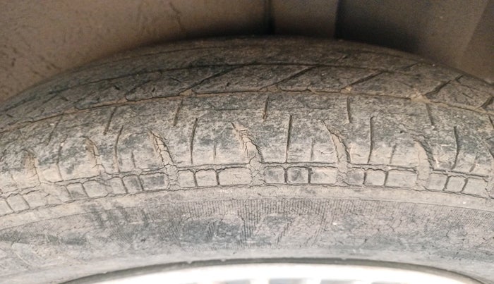 2011 Maruti Swift Dzire VXI, Petrol, Manual, 59,841 km, tyre