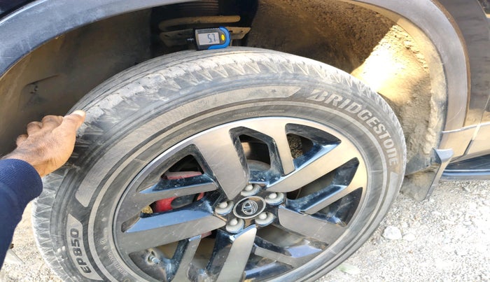 2023 Tata Safari XZA PLUS 2.0L RED DARK EDITION, Diesel, Automatic, 21,359 km, tyre