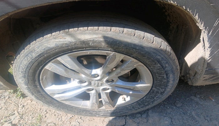 2016 Maruti Vitara Brezza ZDI PLUS, Diesel, Manual, 1,36,845 km, tyre