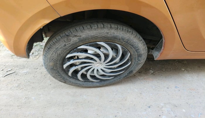 2016 Tata Tiago XM PETROL, Petrol, Manual, 63,164 km, tyre