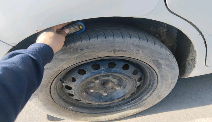 2013 Maruti Ertiga VDI, Diesel, Manual, 1,17,952 km, tyre