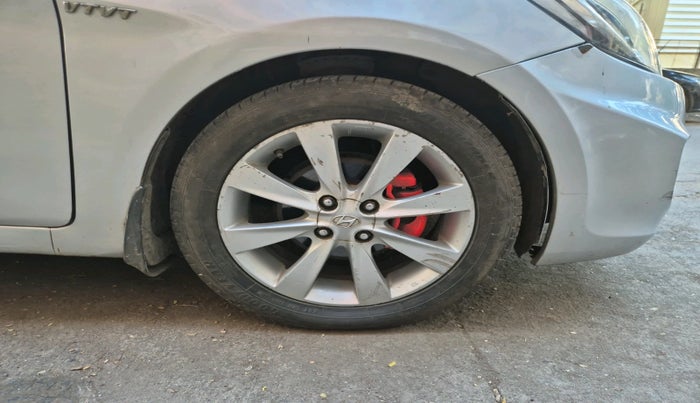 2011 Hyundai Verna FLUIDIC 1.6 VTVT SX OPT AT, Petrol, Automatic, 51,501 km, tyre