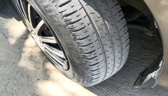 2018 Maruti Dzire VXI, Petrol, Manual, 48,635 km, tyre