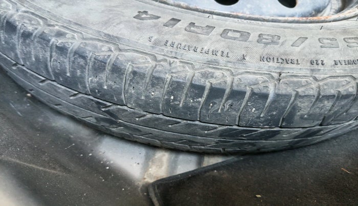 2018 Maruti Dzire VXI, Petrol, Manual, 48,635 km, tyre