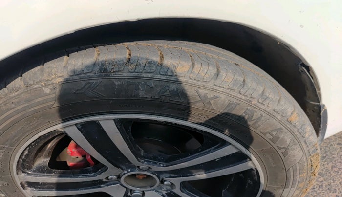 2012 Hyundai Verna FLUIDIC 1.6 CRDI EX, Diesel, Manual, 1,17,067 km, tyre