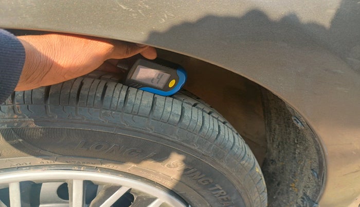 2020 Maruti Dzire LXI, Petrol, Manual, 45,654 km, tyre