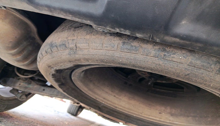 2012 Hyundai Santa Fe 4 WD AT, Diesel, Automatic, 1,71,670 km, tyre