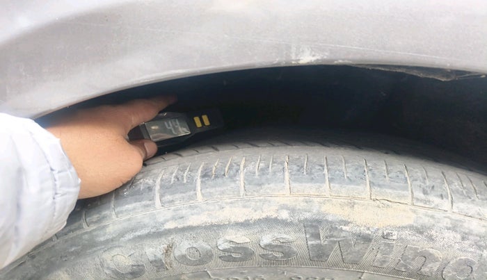 2011 Skoda Superb ELEGANCE 1.8 TSI MT, Petrol, Manual, 80,741 km, tyre