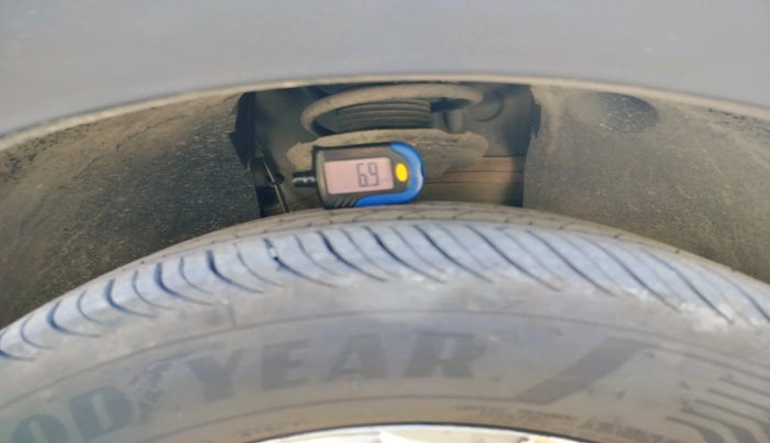 2021 Skoda KUSHAQ AMBITION 1.0L TSI AT, Petrol, Automatic, 76,865 km, tyre