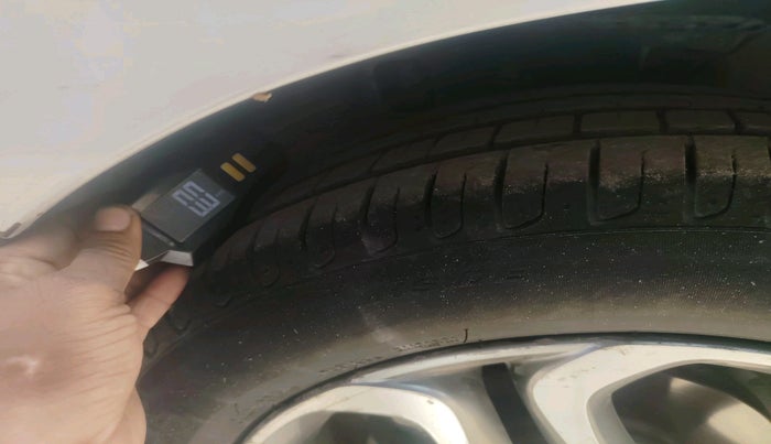 2018 Hyundai Elite i20 ASTA 1.2 (O), Petrol, Manual, 1,01,418 km, tyre