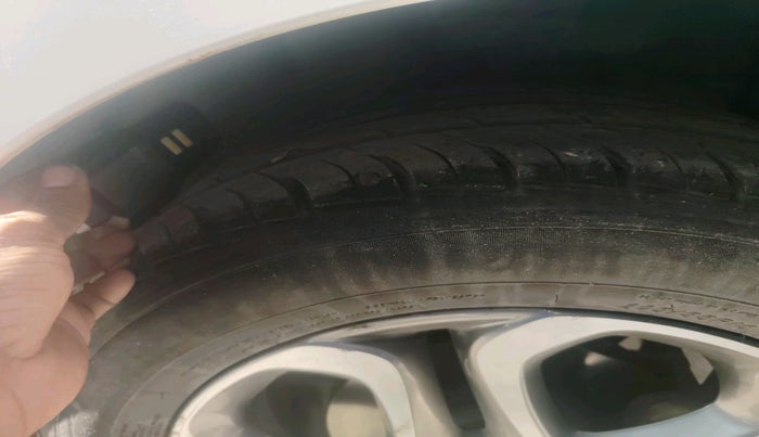 2018 Hyundai Elite i20 ASTA 1.2 (O), Petrol, Manual, 1,01,418 km, tyre