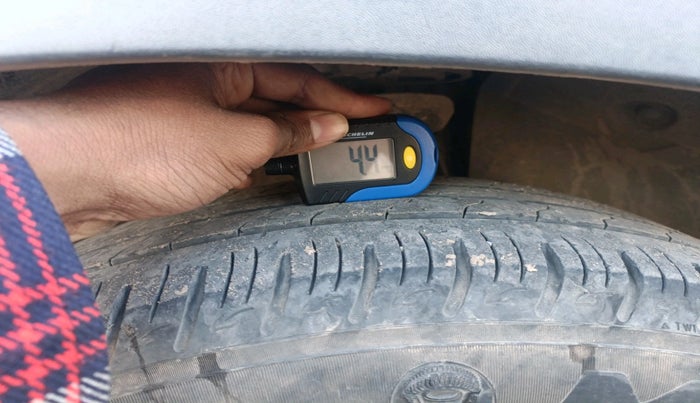 2022 KIA SONET HTX 1.0 IMT, Petrol, Manual, 35,716 km, tyre