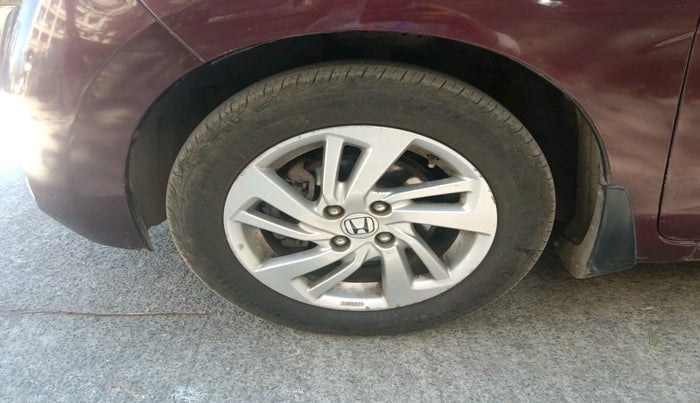 2017 Honda Jazz 1.2L I-VTEC V AT, Petrol, Automatic, 77,952 km, tyre