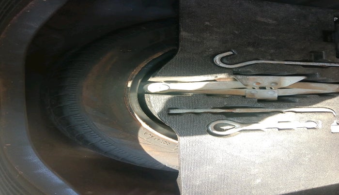 2017 Honda Jazz 1.2L I-VTEC V AT, Petrol, Automatic, 77,952 km, tyre