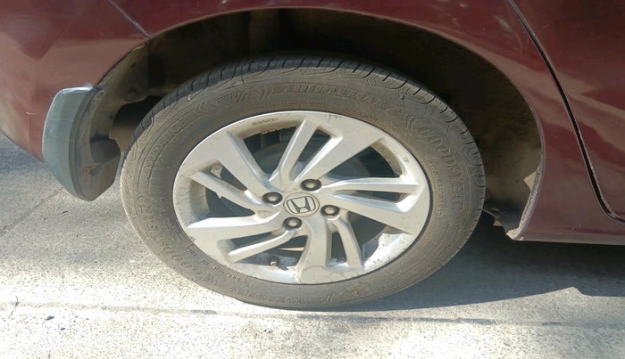 2017 Honda Jazz 1.2L I-VTEC V AT, Petrol, Automatic, 77,952 km, tyre