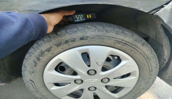 2010 Hyundai i10 MAGNA 1.2, Petrol, Manual, 1,05,403 km, tyre