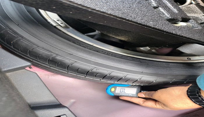 2019 Honda Civic 1.8L I-VTEC ZX CVT, Petrol, Automatic, 24,316 km, tyre