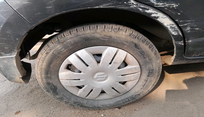 2013 Maruti Alto 800 LXI, Petrol, Manual, 24,413 km, tyre