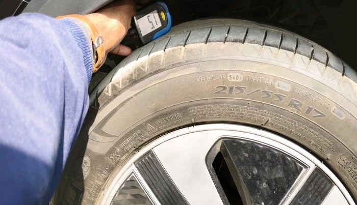 2022 MG ZS EV EXCLUSIVE, Electric, Automatic, 32,411 km, tyre