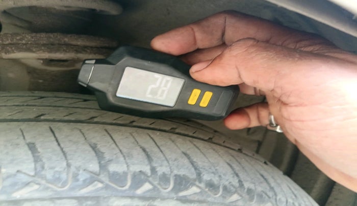 2018 Maruti Wagon R 1.0 VXI AMT, Petrol, Automatic, 46,241 km, tyre