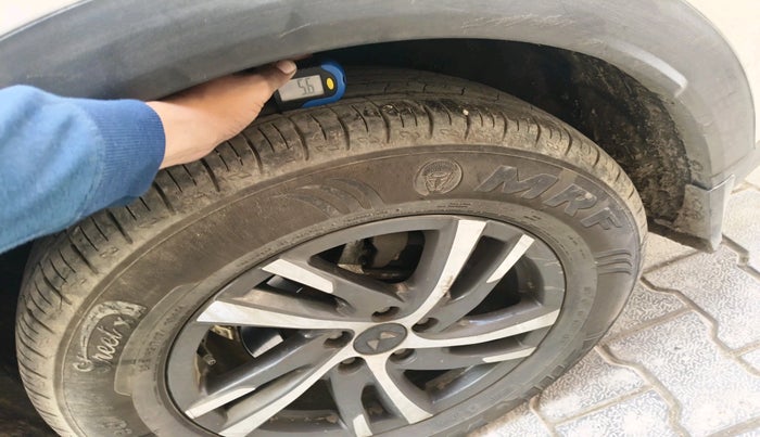 2023 Mahindra XUV700 AX 5 D MT 7 STR, Diesel, Manual, 47,061 km, tyre