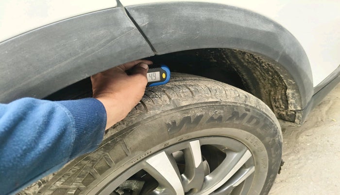 2023 Mahindra XUV700 AX 5 D MT 7 STR, Diesel, Manual, 47,061 km, tyre