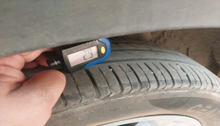 2020 Renault TRIBER RXZ AMT, Petrol, Automatic, 19,462 km, tyre