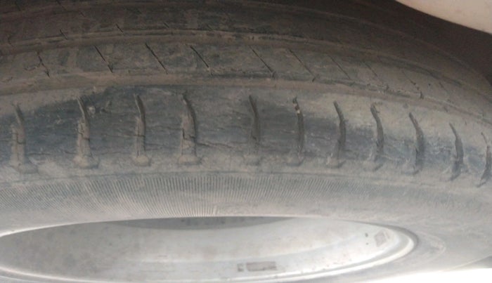 2012 Hyundai Santa Fe 2 WD, Diesel, Manual, 86,669 km, tyre