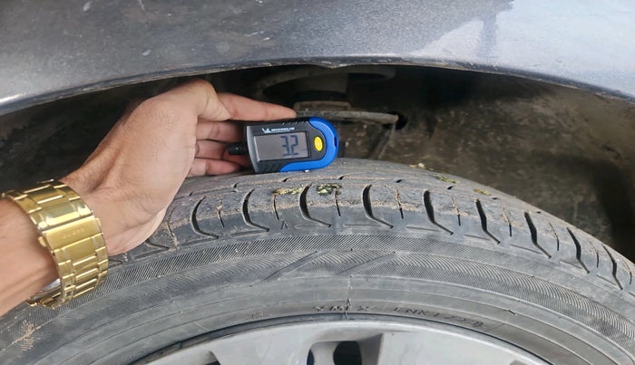 2015 Maruti Baleno SIGMA DIESEL 1.3, Diesel, Manual, 1,19,132 km, tyre