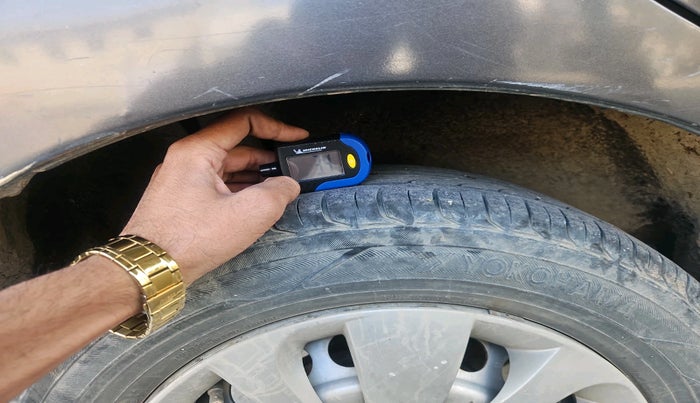 2015 Maruti Baleno SIGMA DIESEL 1.3, Diesel, Manual, 1,19,132 km, tyre