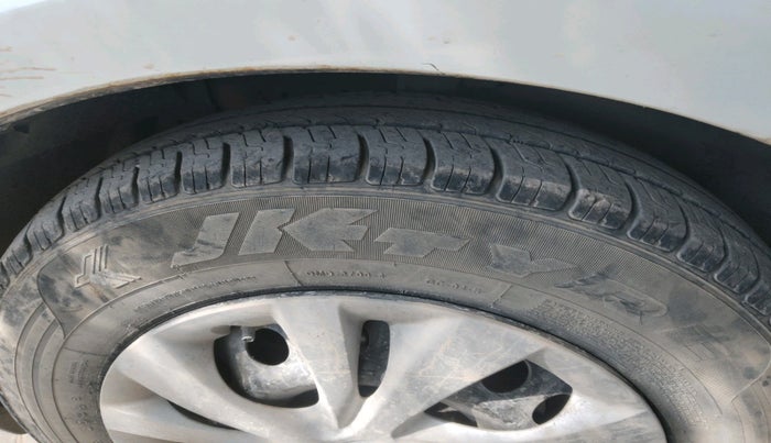 2016 Maruti Swift Dzire VDI, Diesel, Manual, 1,18,103 km, tyre