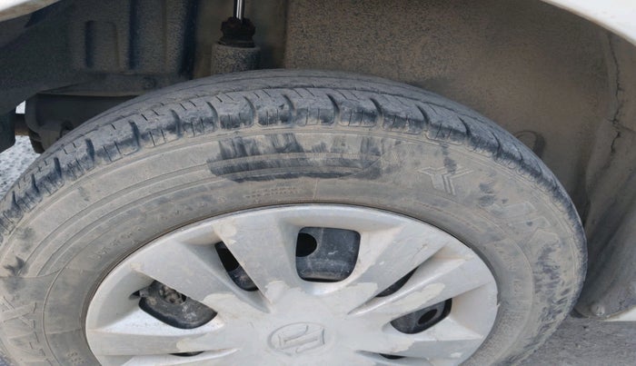 2016 Maruti Swift Dzire VDI, Diesel, Manual, 1,18,103 km, tyre